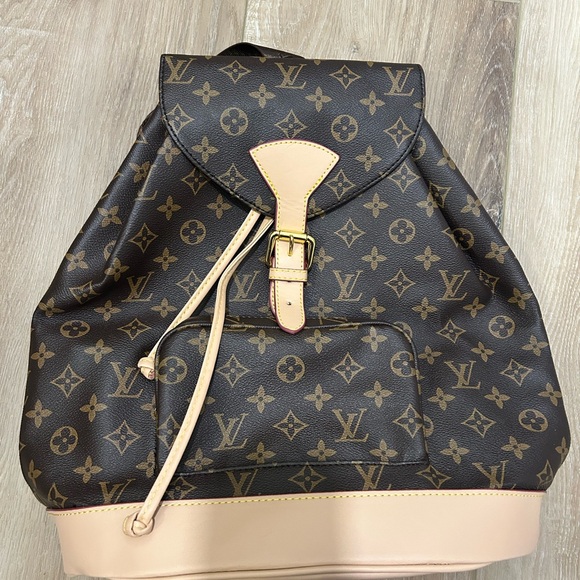 Louis Vuitton Replication Montsouris GM full sized Backpack - Picture 2 of 9